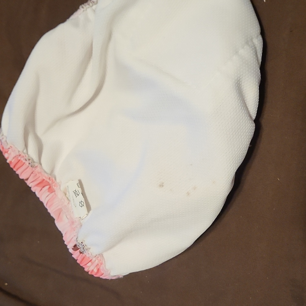 Swim diaper pink with flowers and ruffles on butt. 18m - Picture 4 of 4